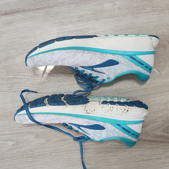 "SOLD" Brooks ghost shoes - Picture 5 of 6